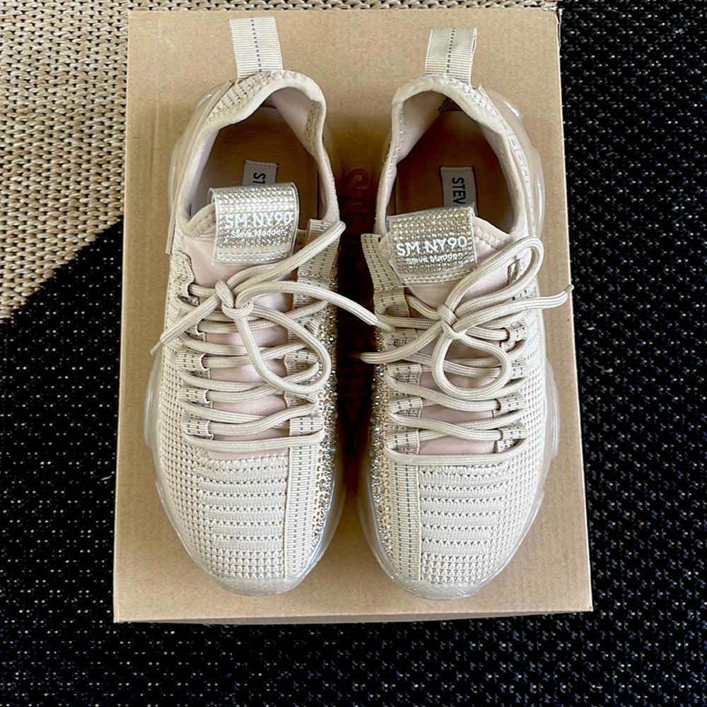 Steve Madden, Maxima Sneakers, Size 7, Color Blush
